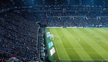 开云体育vip-足球运动员多样身材比例引关注，运动科学细化，足球运动员身高体重比例