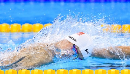 开云ios-水球比赛突尼斯女将强硬防守，女子水球出线